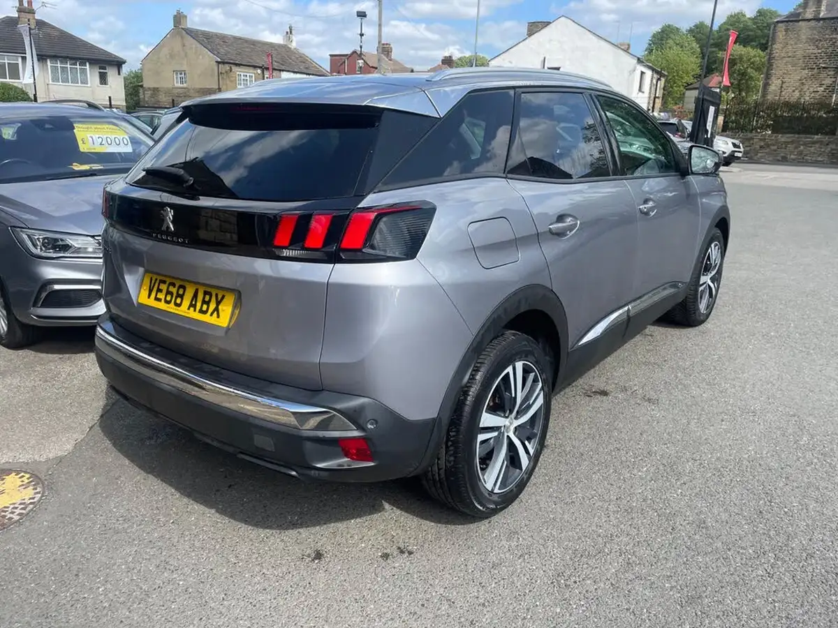 2019-peugeot-3008-suv-12-puretech-allure-big-6
