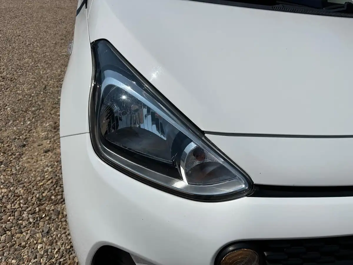 2019-hyundai-i10-10-play-big-13