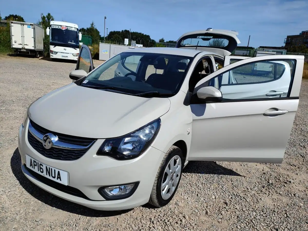 2016-vauxhall-viva-10i-se-big-8