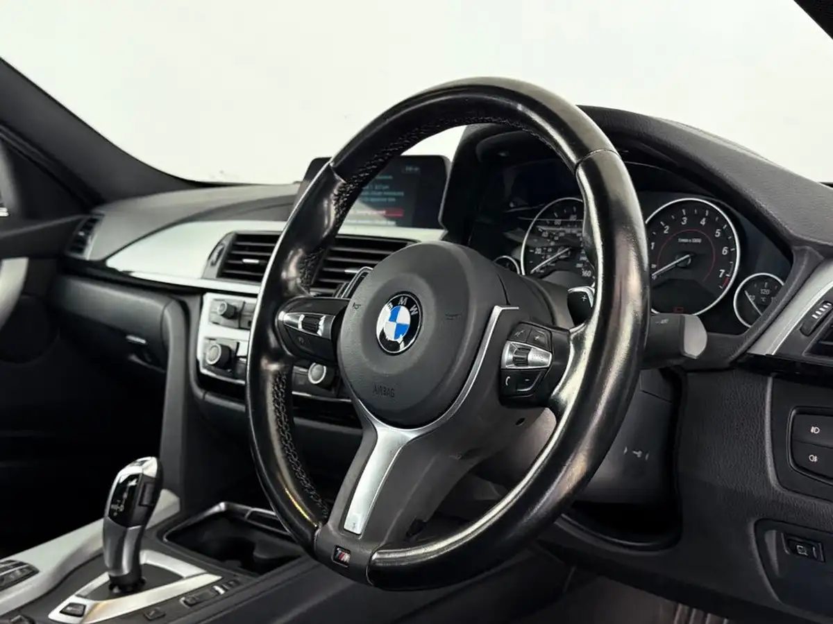 2018-bmw-3-series-20-330e-m-sport-big-13