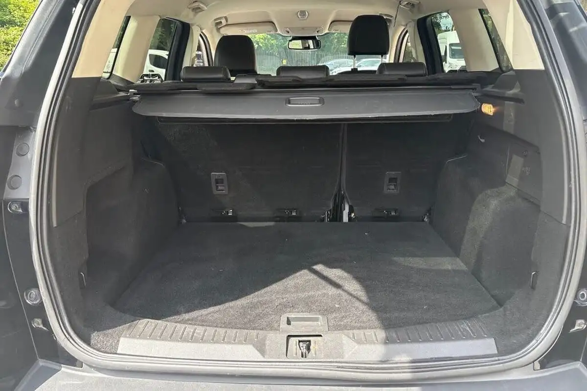 2016-ford-kuga-20tdci-titanium-150ps-big-16