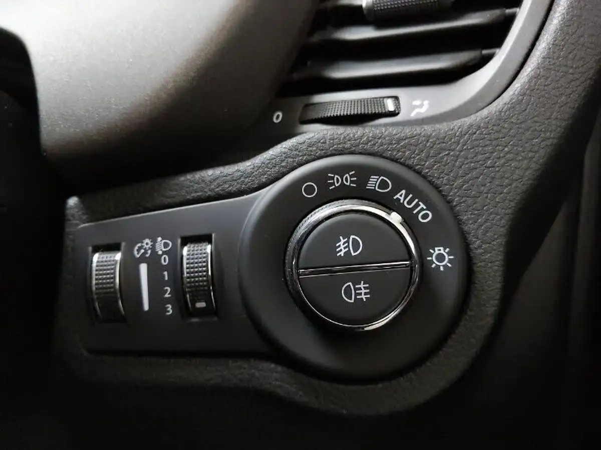 2023-fiat-500x-10-firefly-turbo-cross-big-18