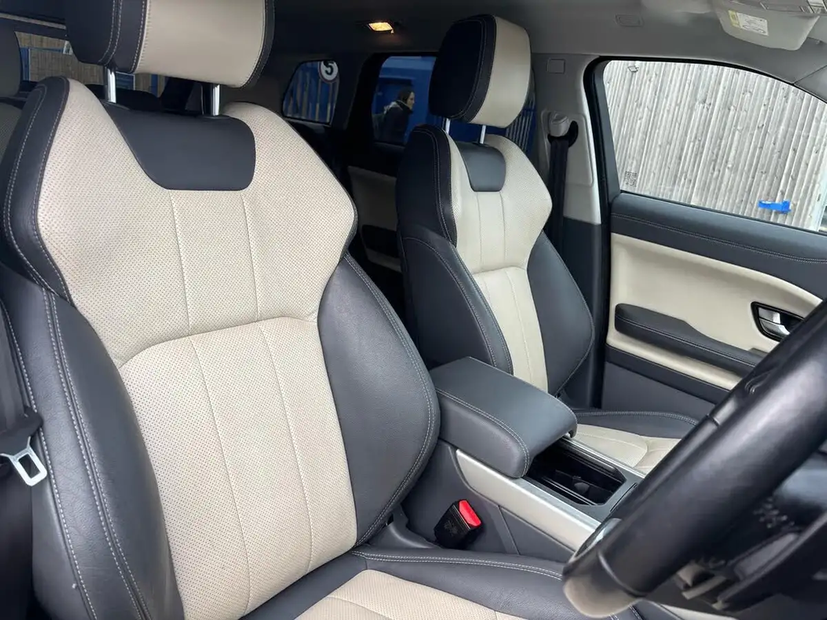 2015-land-rover-range-rover-evoque-20td4-se-tech-ss-hatchback-5d-auto-big-13