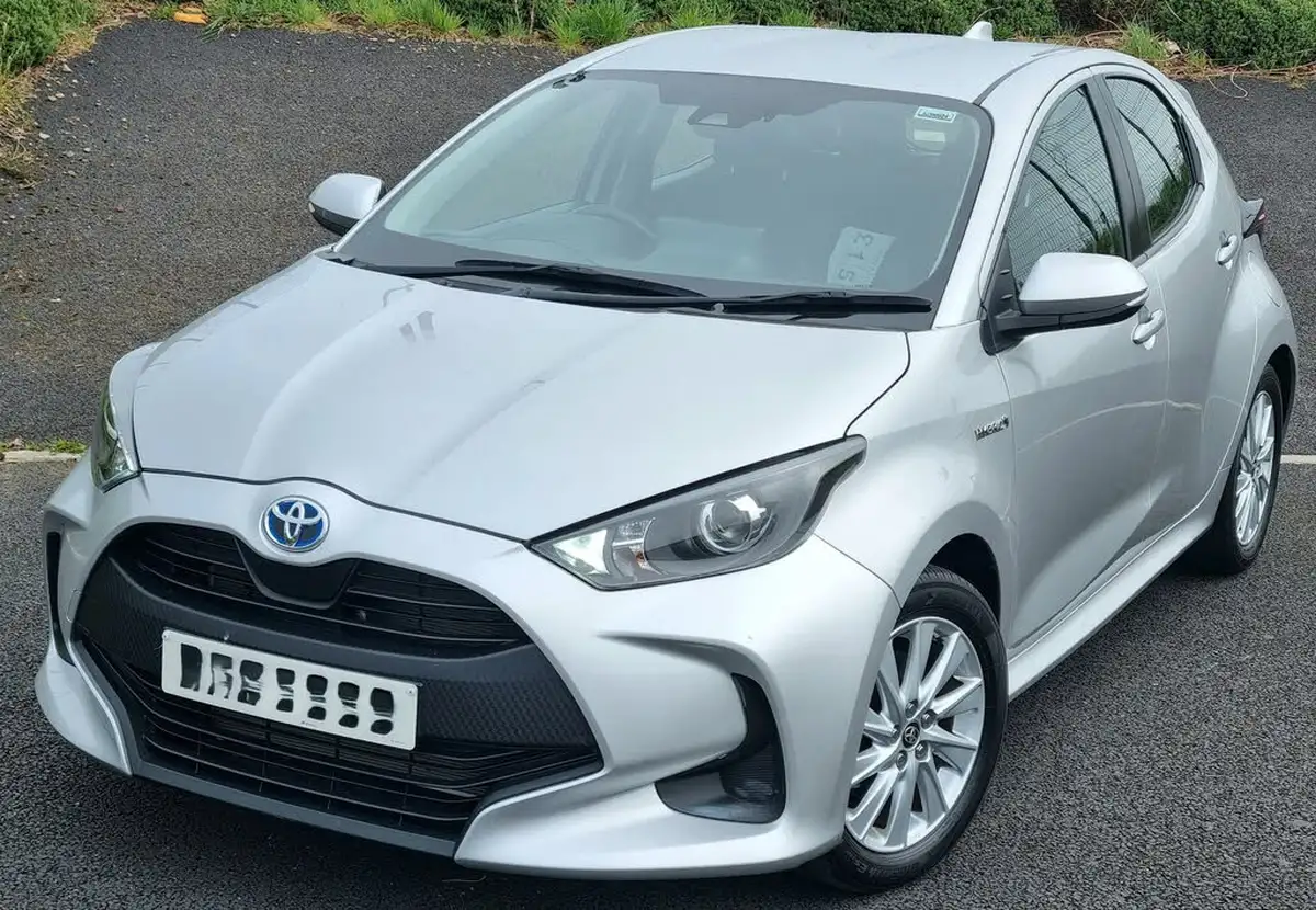 2022-toyota-yaris-15-vvt-i-icon-big-0