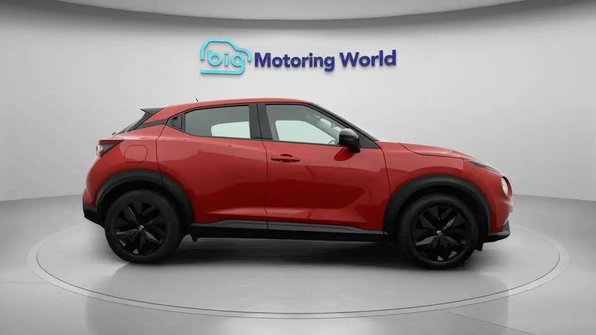 2022-nissan-juke-10-dig-t-acenta-big-8