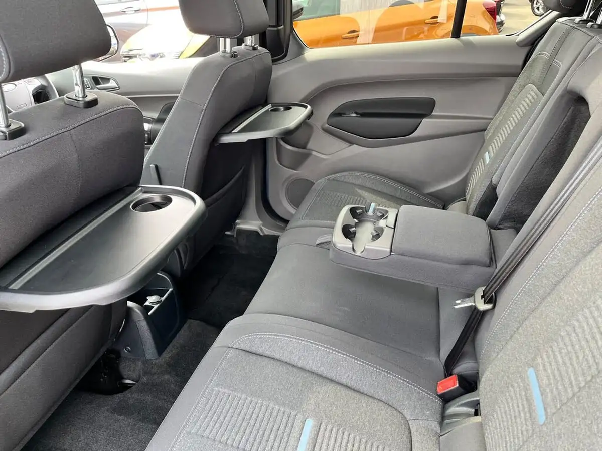 2022-ford-grand-tourneo-connect-15-active-120ps-ecoblue-1499cc-powershift-big-62