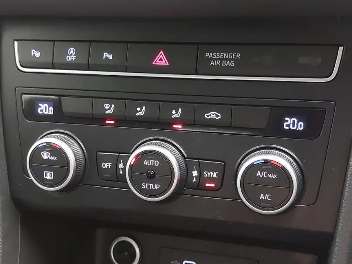 2024-seat-ateca-15-ecotsi-se-technology-dsg-big-13