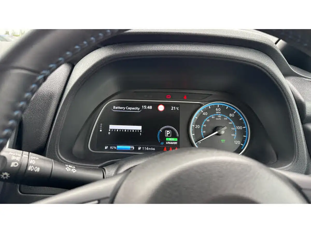 2022-nissan-leaf-e-acenta-39kwh-big-30