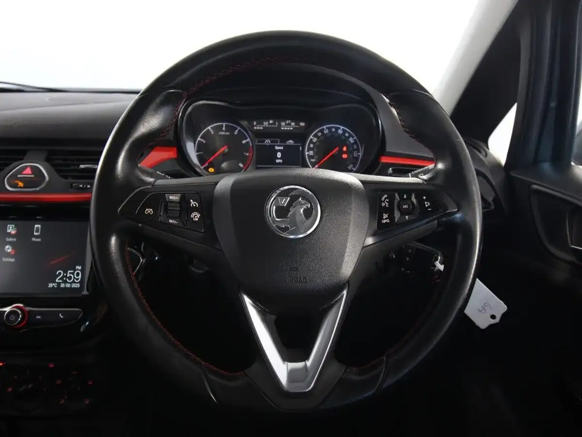 2017-vauxhall-corsa-14i-sri-vx-line-75ps-ecoflex-3d-big-13