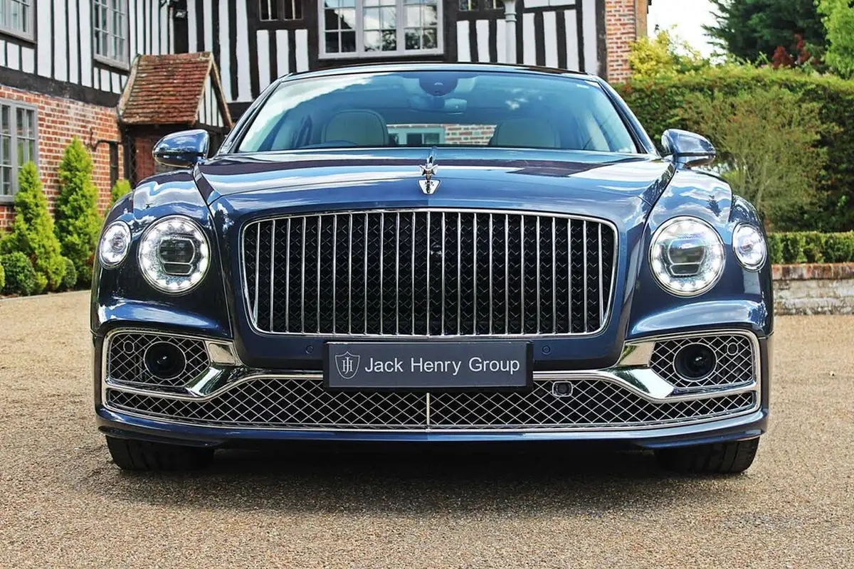 2021-bentley-flying-spur-60-w12-big-3