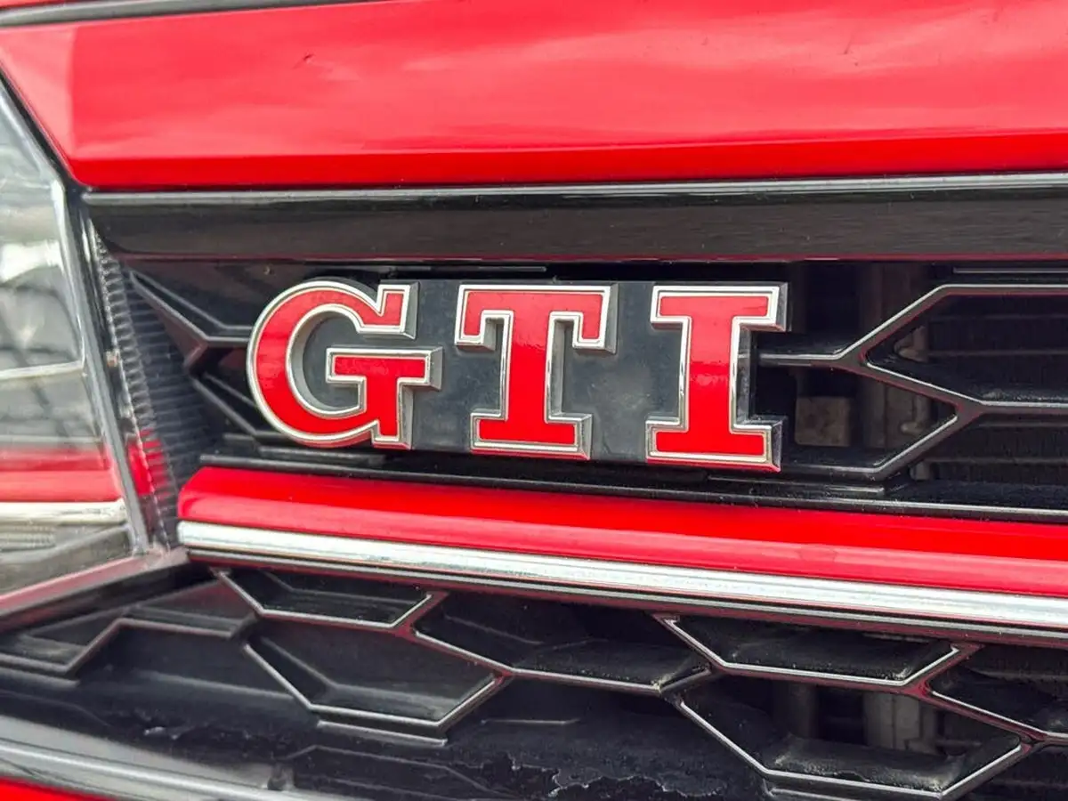 2019-volkswagen-polo-20-tsi-gti-big-33