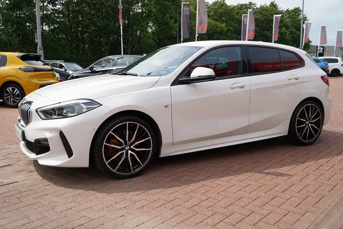 2021-bmw-1-series-15-118i-m-sport-big-7