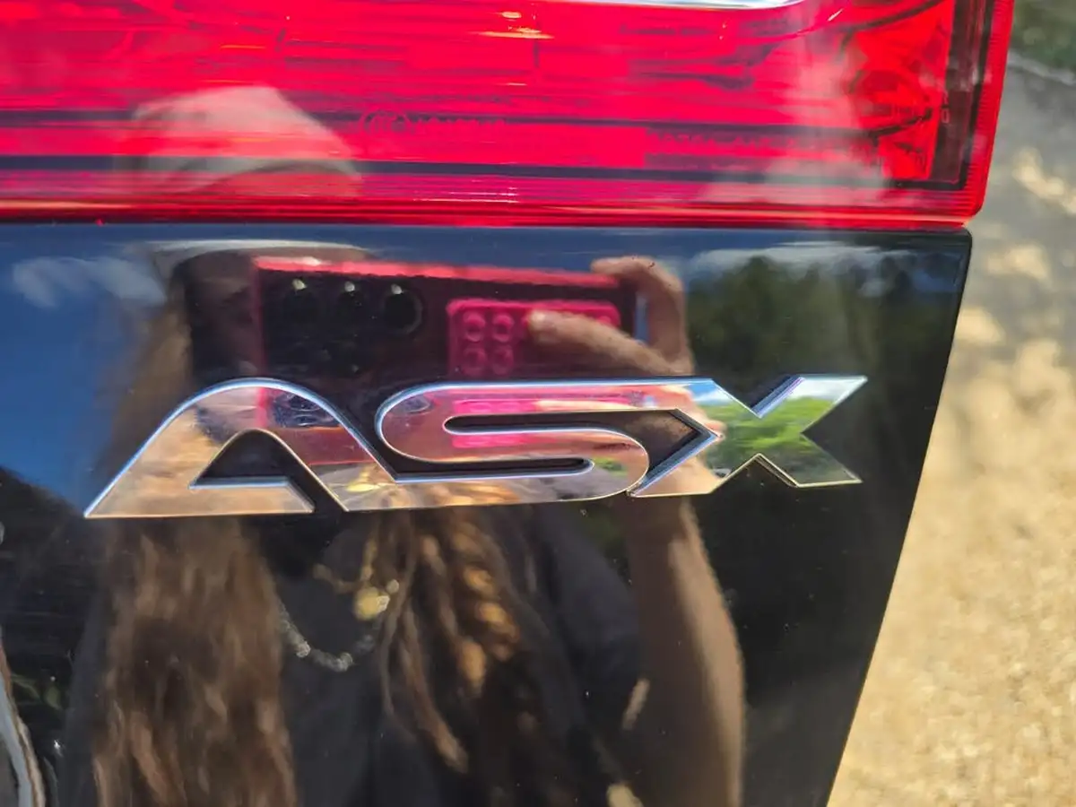 2019-mitsubishi-asx-16-black-big-37