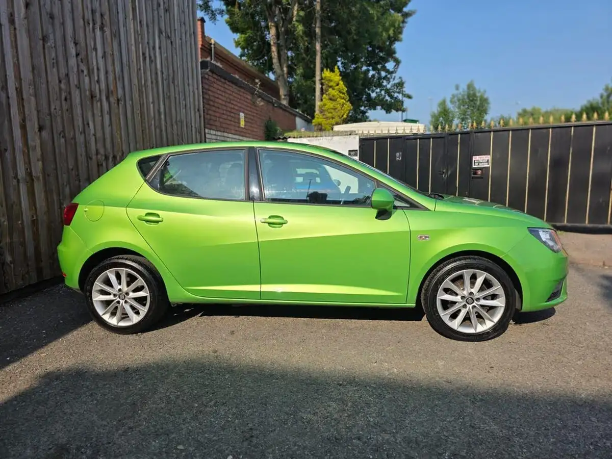 2015-seat-ibiza-14-toca-hatchback-5d-big-6