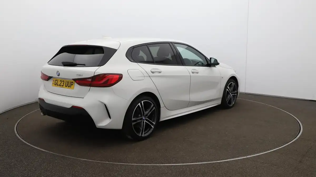 2023-bmw-1-series-15-118i-m-sport-lcp-dct-big-55
