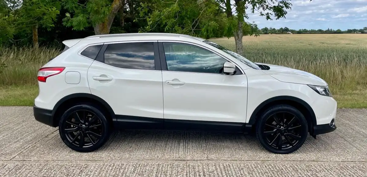 2017-nissan-qashqai-15dci-tekna-big-21