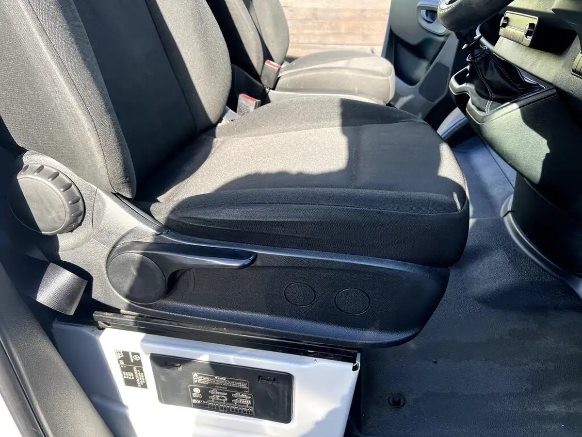 2018-mercedes-benz-sprinter-21cdi-311-l2h1-panel-van-rwd-eco-gear-360-big-24