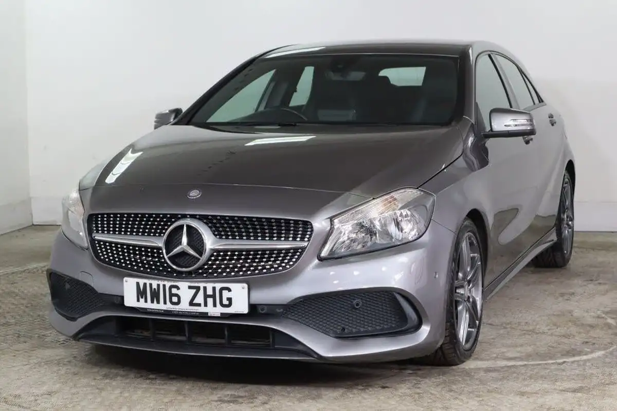 2016-mercedes-benz-a-class-21d-a200d-amg-line-136ps-executivess-big-2