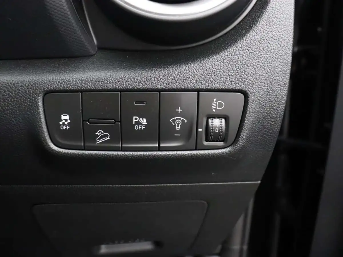 2022-hyundai-kona-10-t-gdi-se-connect-big-36