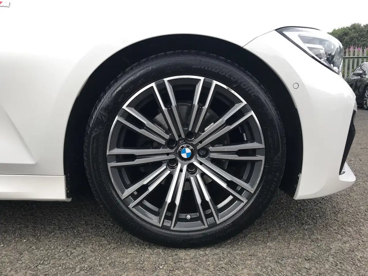 2021-bmw-3-series-20-320i-m-sport-saloon-4d-big-11