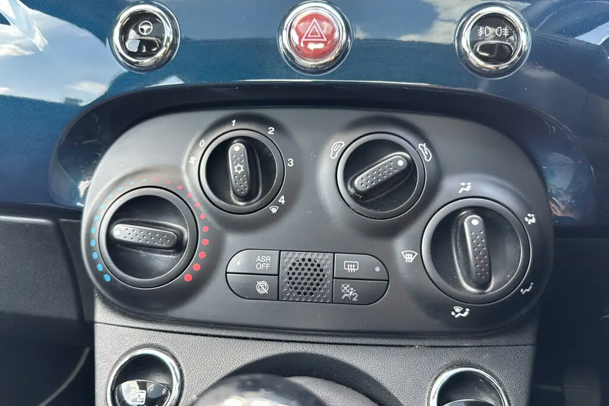 2018-fiat-500-12-lounge-big-15