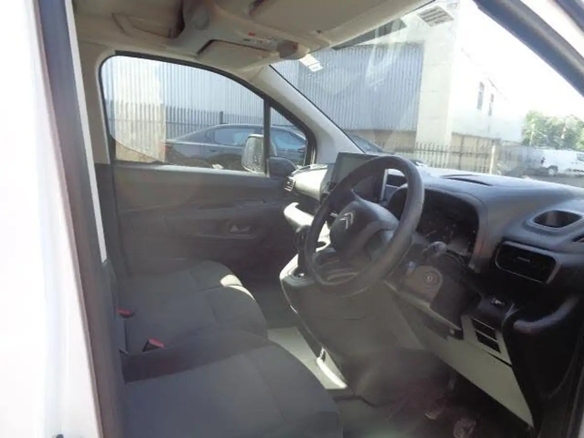 2021-citroen-berlingo-15bluehdi-950-enterprise-100pseu6dt-e-ss-big-14