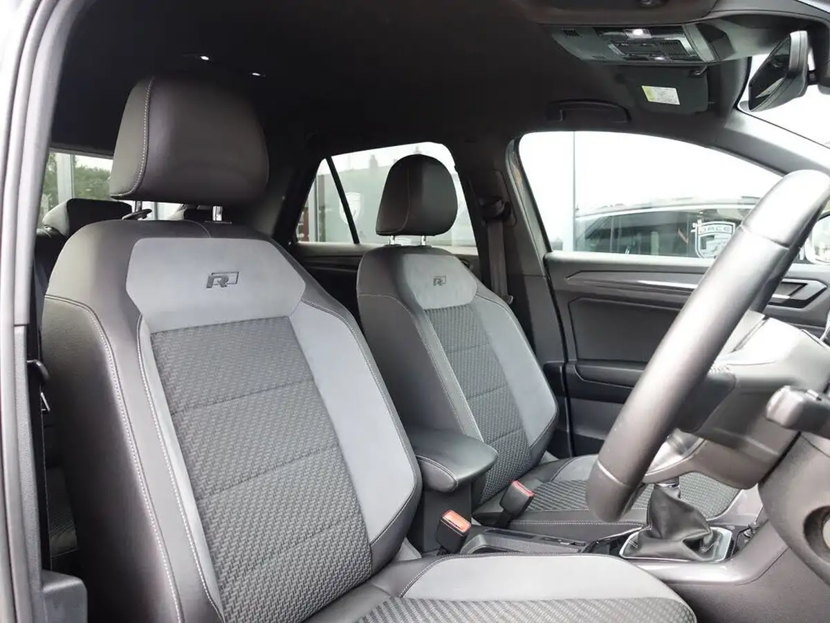 2020-volkswagen-t-roc-15-tsi-r-line-hatchback-5d-big-2