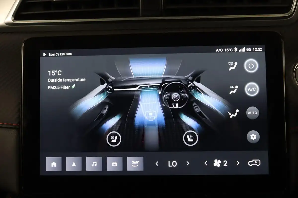 2022-mg-zs-suv-e-trophy-connect-ev-156ps-long-range-big-29
