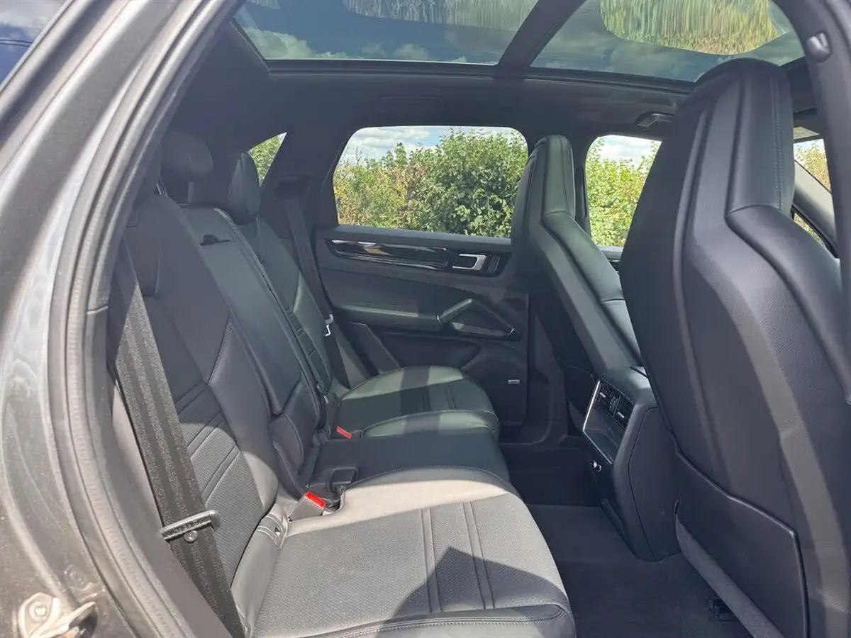 2021-porsche-cayenne-30-v6-station-wagon-big-14