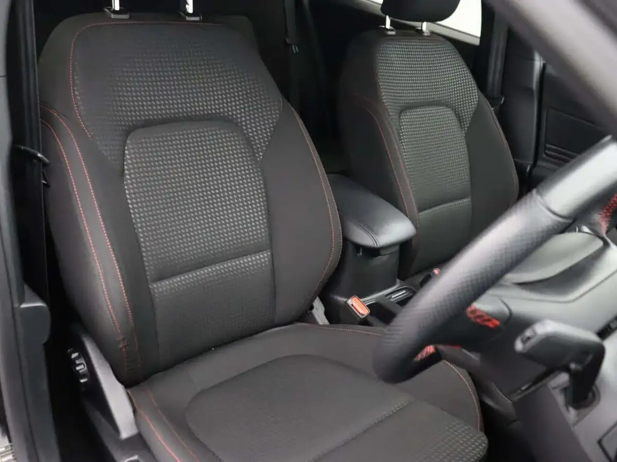 2022-ford-focus-10t-st-line-125ps-estate-big-8