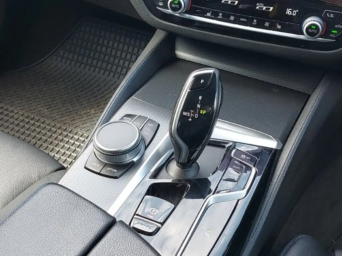 2020-bmw-5-series-20td-520d-m-sport-187bhp-mht-saloon-4d-big-10