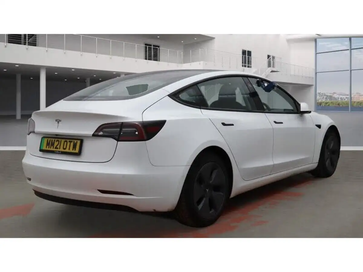 2021-tesla-model-3-e-standard-plus-big-6