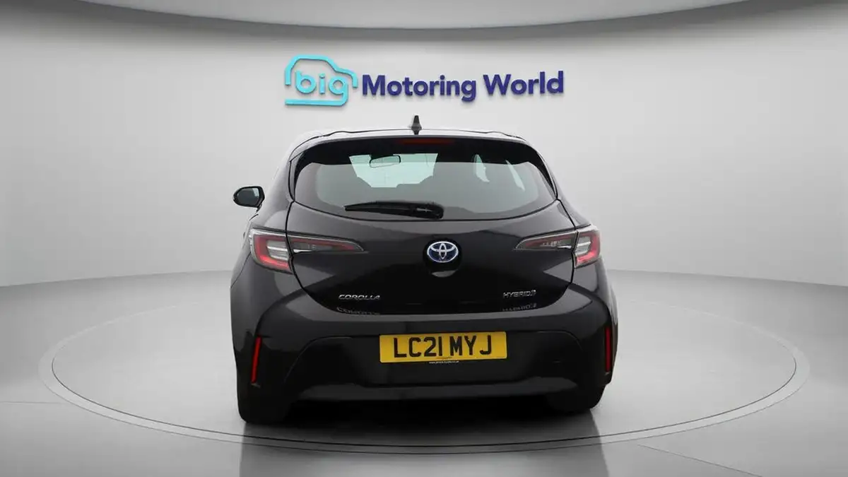 2021-toyota-corolla-18-vvt-i-icon-spare-wheel-hatchback-5d-big-6