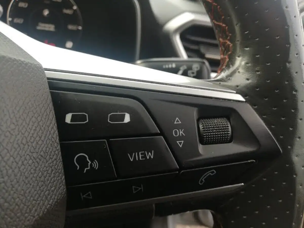 2021-seat-leon-15-tsi-evo-fr-130ps-estate-big-14