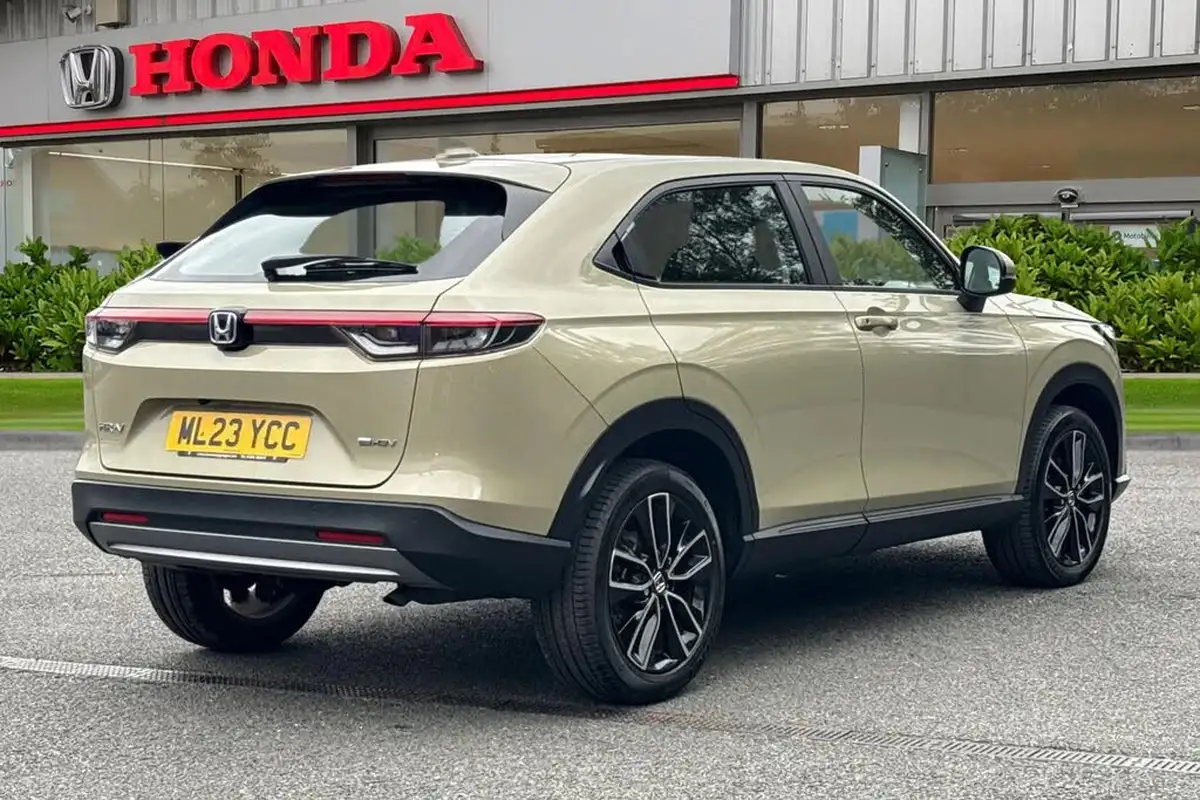 2023-honda-hr-v-15-i-mmd-elegance-big-7