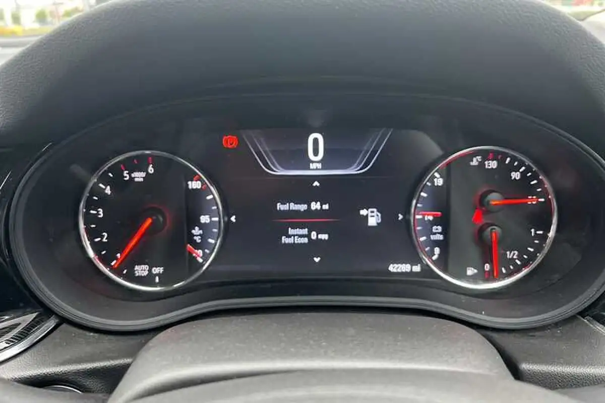 2017-vauxhall-insignia-sports-tourer-20td-elite-nav-ss-big-19