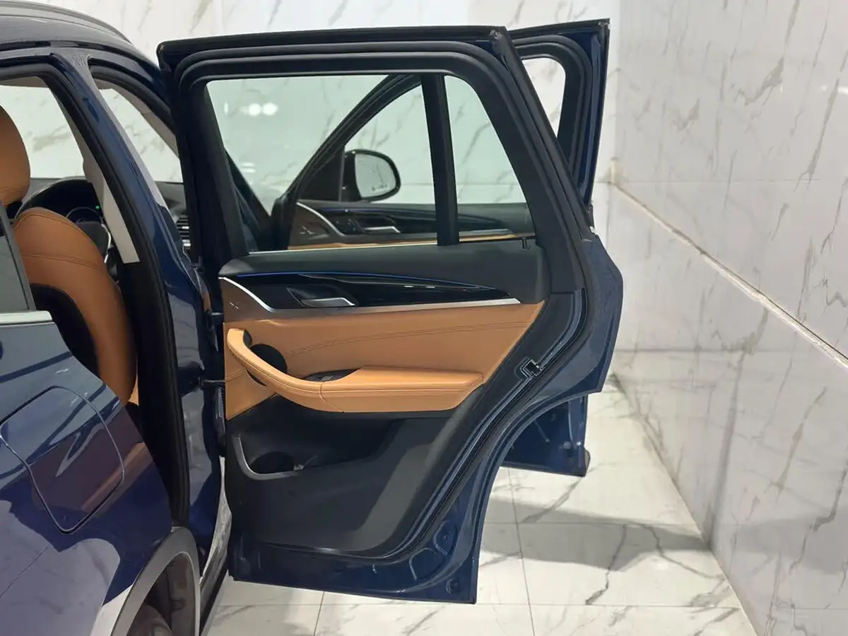 2021-bmw-x3-20-xdrive-30e-xline-big-25
