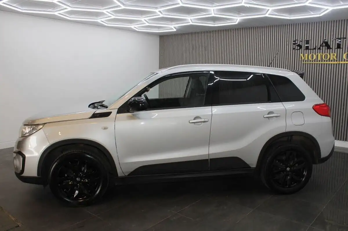 2018-suzuki-vitara-16-kuro-big-5