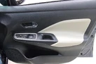2017-nissan-micra-09-ig-t-tekna-small-27