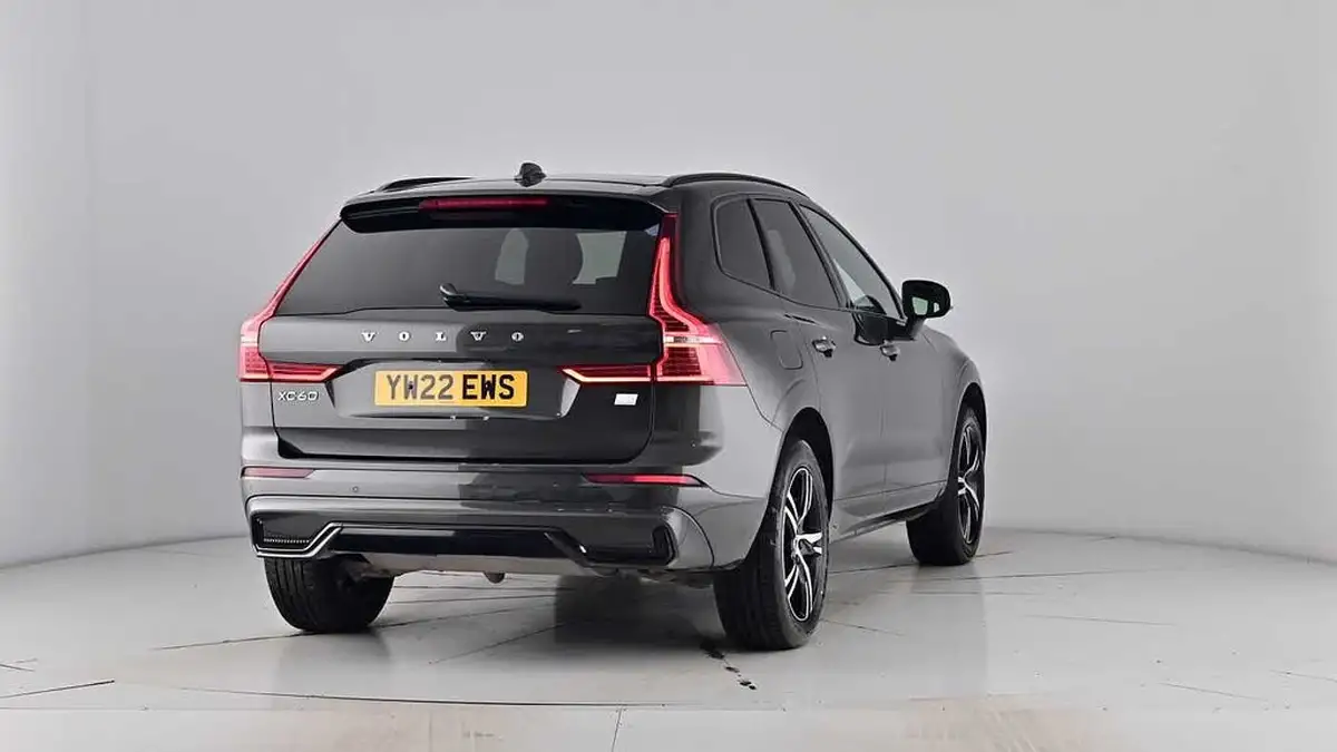 2022-volvo-xc60-20-t6-r-design-350bhp-plug-in-hybrid-big-73