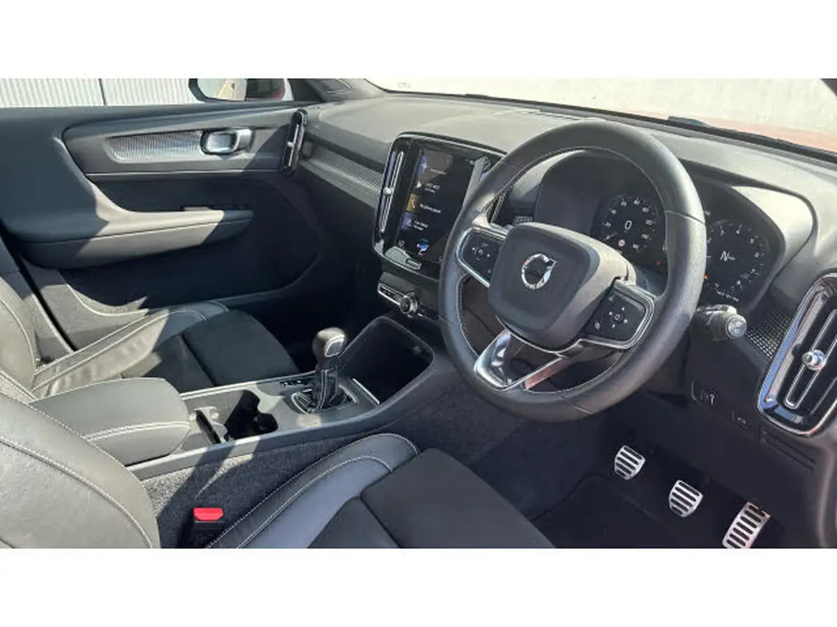 2021-volvo-xc40-15-t3-r-design-161bhp-big-4