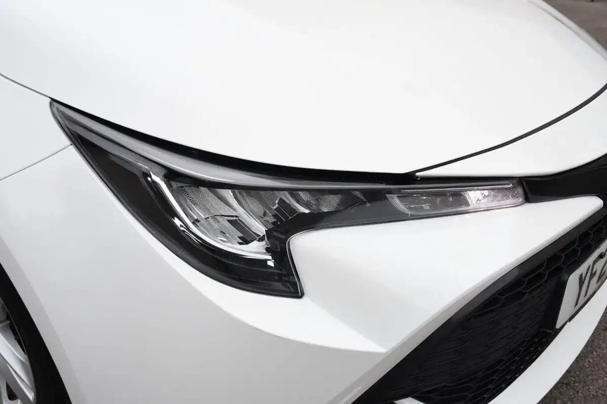 2020-toyota-corolla-18-vvt-i-icon-spare-wheel-touring-sports-5d-big-54