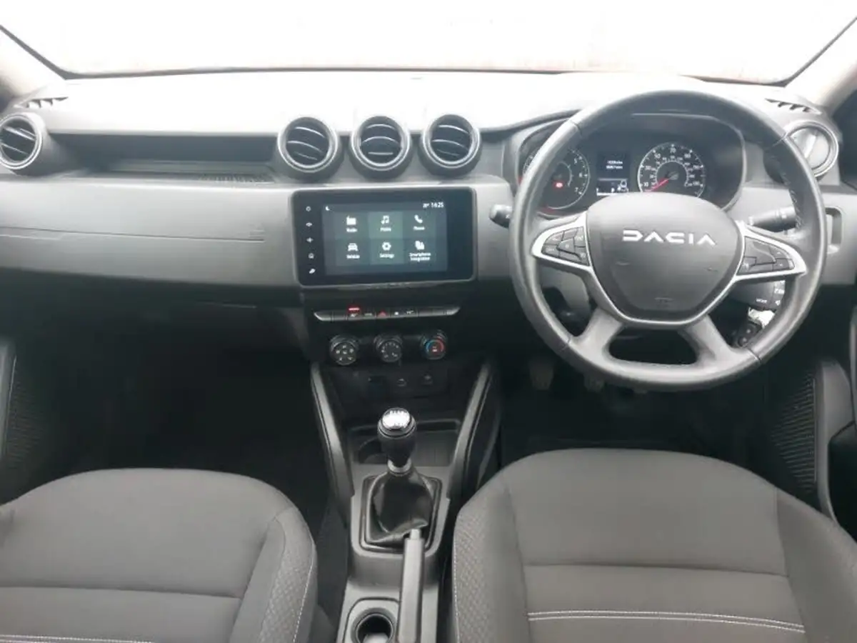 2023-dacia-duster-13-tce-expression-130bhp-station-wagon-5d-big-2