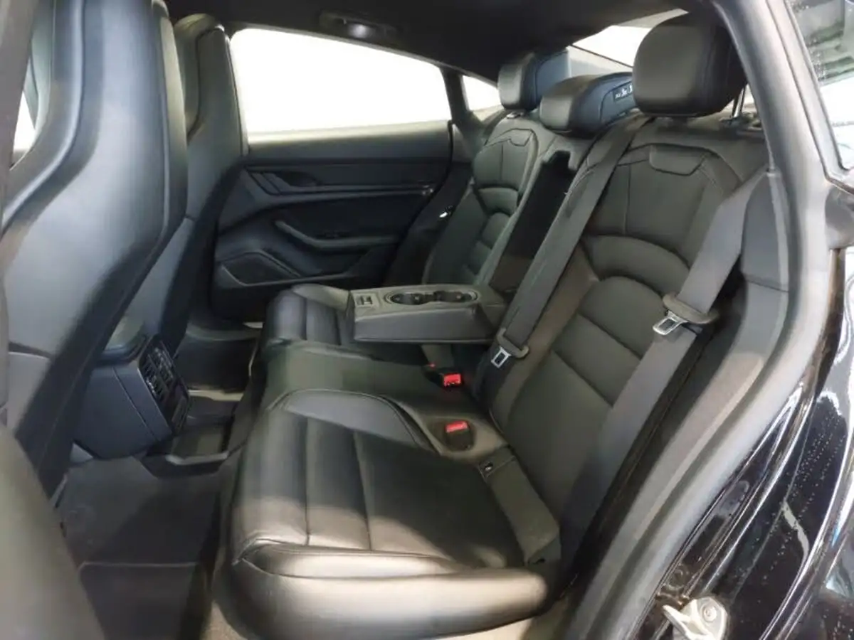 2022-porsche-taycan-e-4s-530ps-big-5