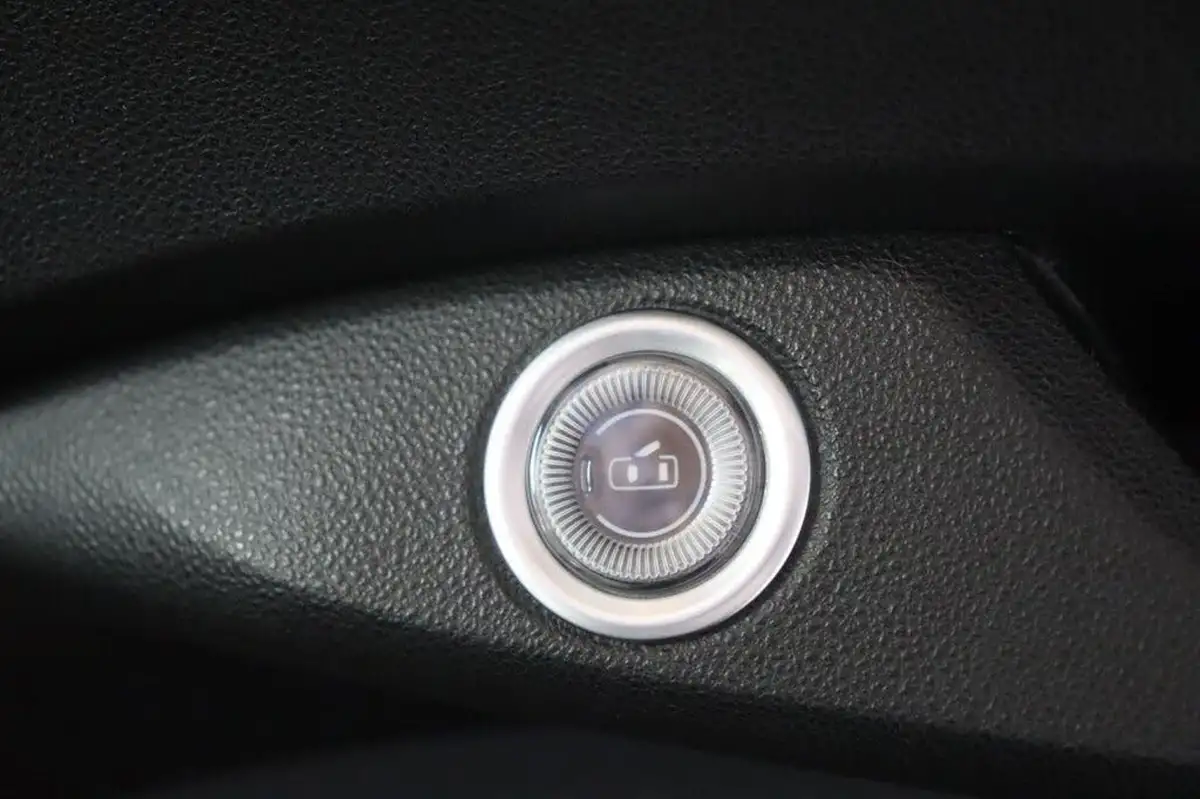 2022-fiat-500-e-icon-117bhp-big-18