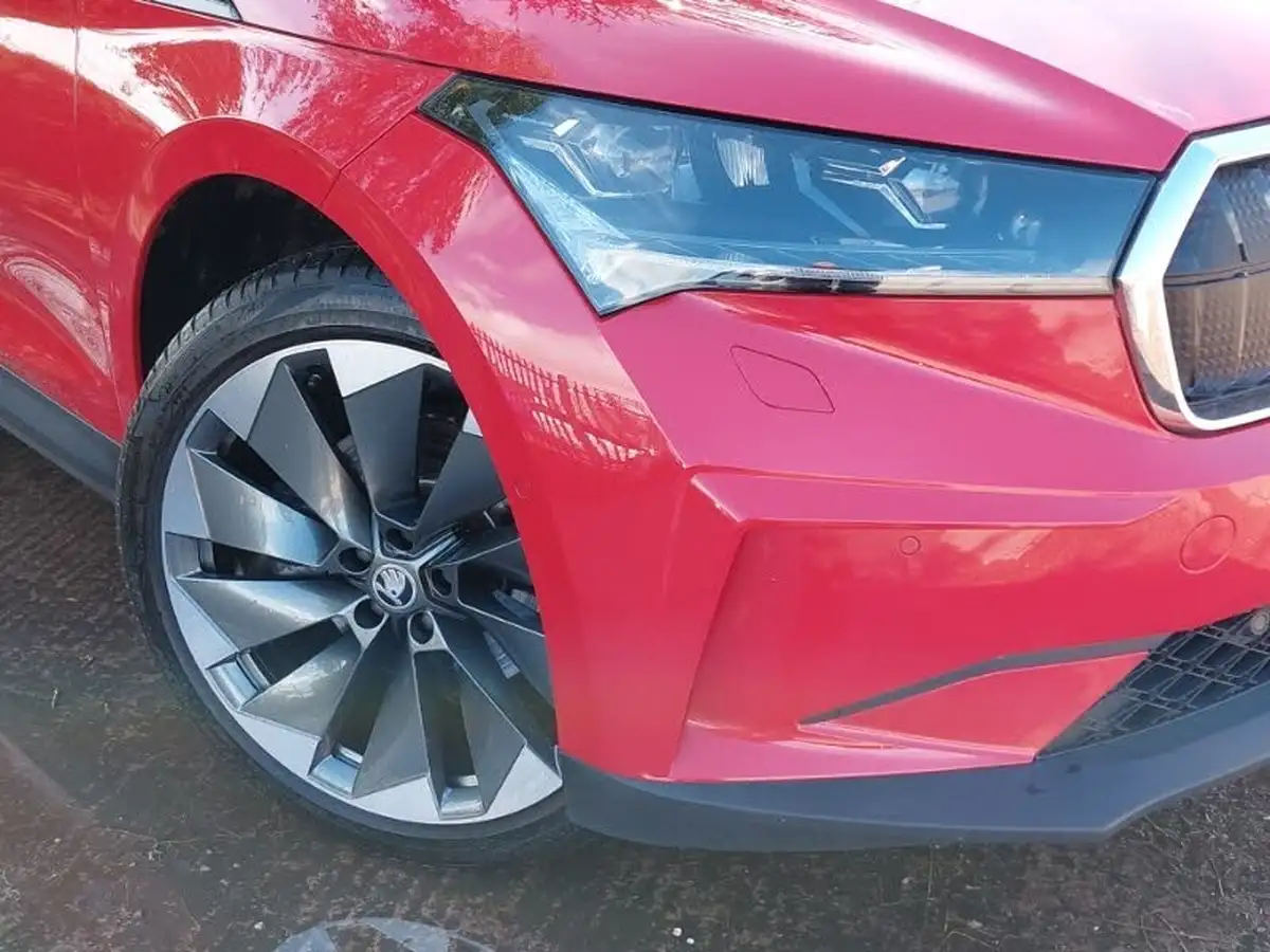 2022-skoda-enyaq-e-80-82-kwh-big-8