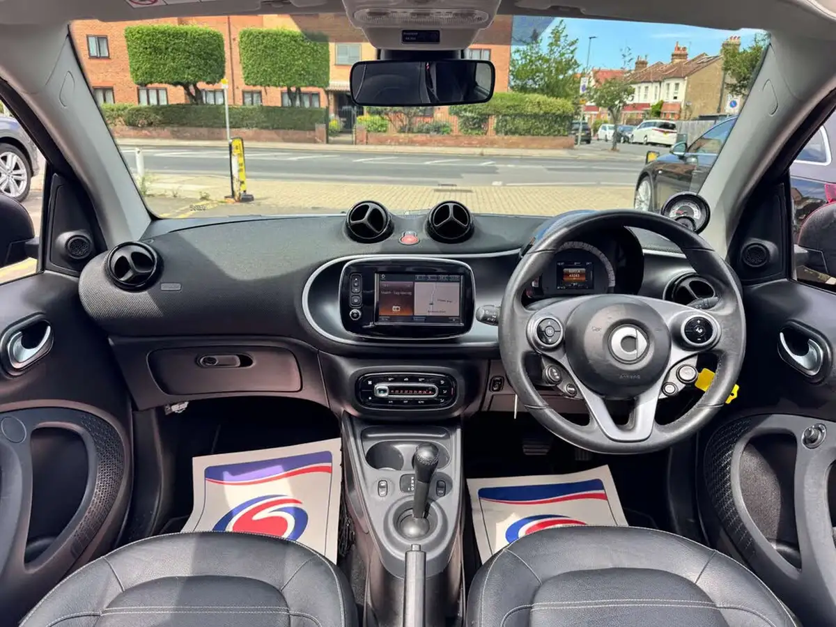 2017-smart-fortwo-10-prime-71bhp-premiumss-cabriolet-twinamic-big-12
