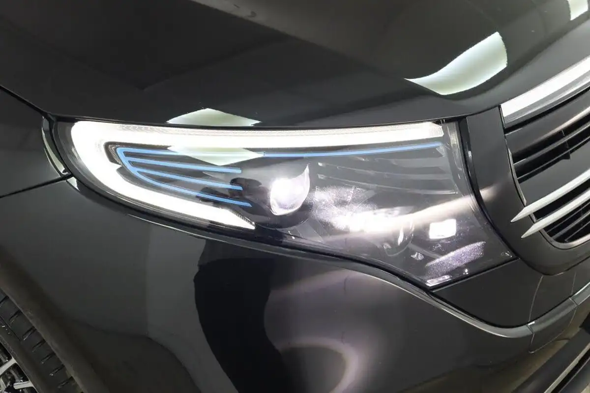 2021-mercedes-benz-eqc-e-eqc-400-amg-line-premium-big-56