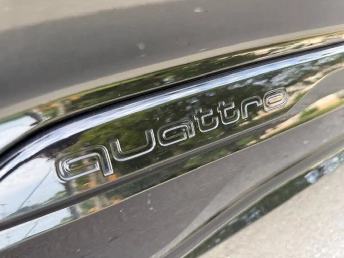 2022-audi-q7-30-55-tfsi-black-edition-big-10