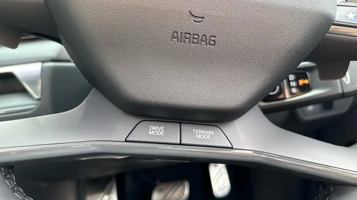 2025-kia-ev9-e-gt-line-s-7-big-48